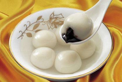 春节吃汤圆的寓意是什么春节吃汤圆还是吃饺子