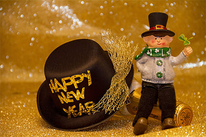 22年元旦放三天吗 22年元旦期间哪天适合结婚 华易算命网